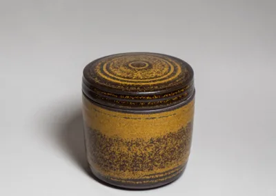 Stardust collection jar with Tea Dust glaze