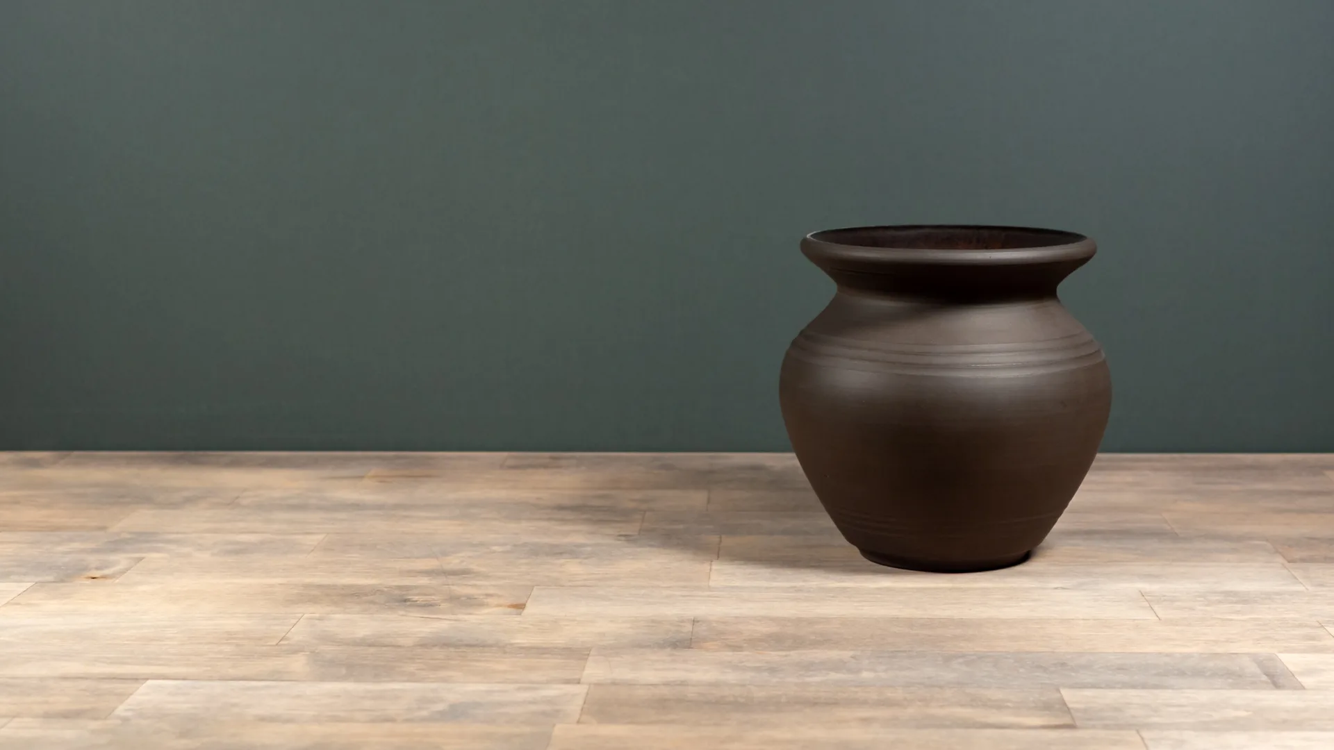 Midnight pottery – Throwing and trimming a small vase